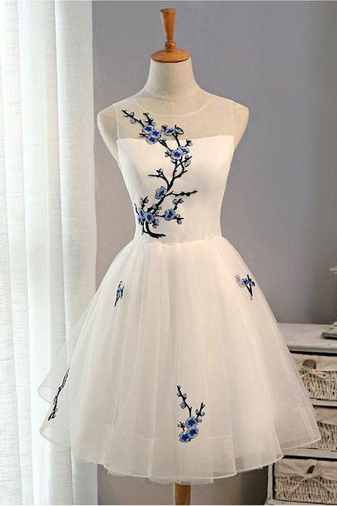 Cute Embroidery White Short Homecoming Prom Dresses, Affordable Short Party Prom Sweet 16 Dresses, Perfect Homecoming Cocktail Dresses, CM359