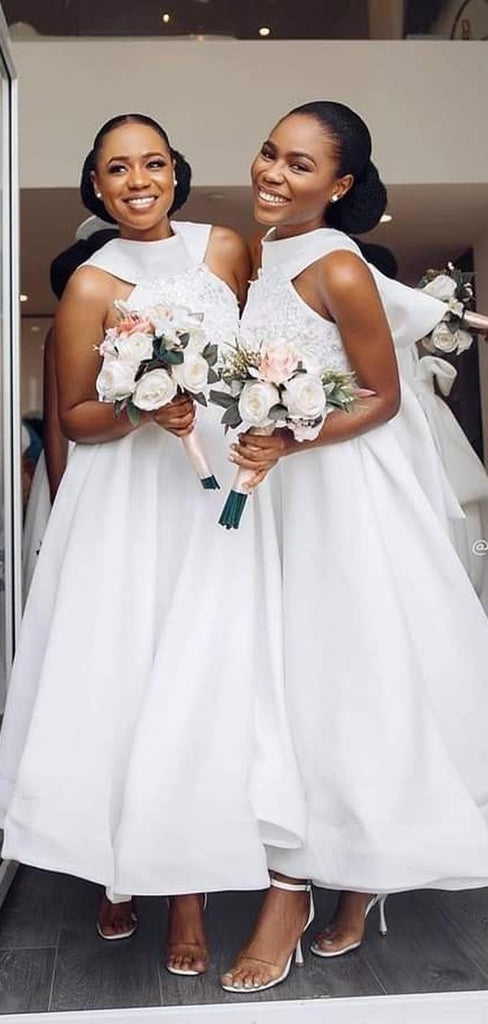 White Halter A-line Lace Applique Long Bridesmaid Dressing Gown Online,WG900